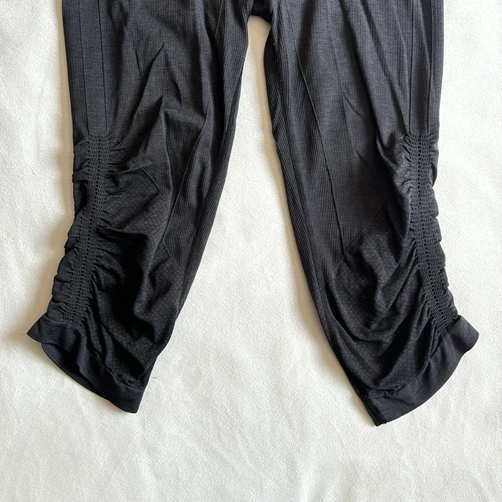 Lululemon In The Flow Crop I| - Picture 6 of 7
